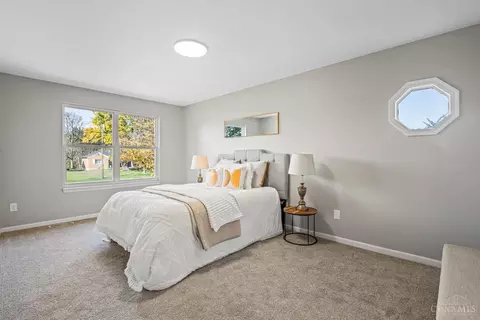 Bedroom - 3138 Ebenezer Rd, Cincinnati, OH 45248 photo 6 of 7