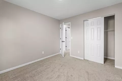 Bedroom - 3138 Ebenezer Rd, Cincinnati, OH 45248 photo 4 of 7