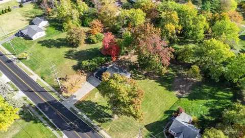 View/Area - 3138 Ebenezer Rd, Cincinnati, OH 45248 photo 2 of 7