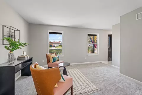 Living - 3138 Ebenezer Rd, Cincinnati, OH 45248 photo 1 of 2