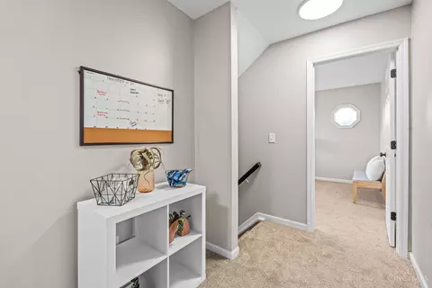 Entry Way - 3138 Ebenezer Rd, Cincinnati, OH 45248 photo 3 of 3