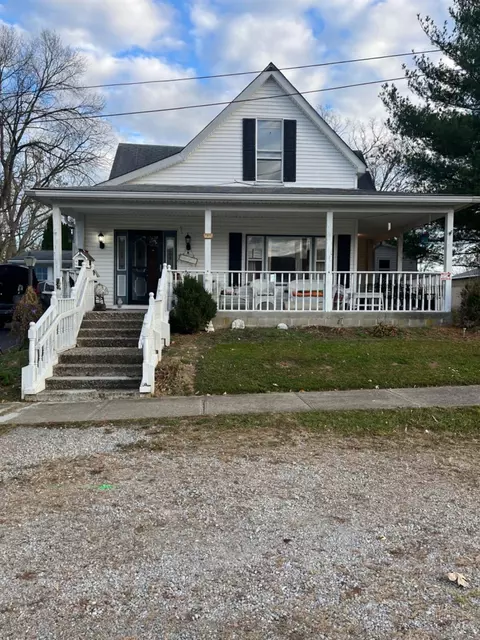 141 Broadway St, Williamsburg, OH 45176