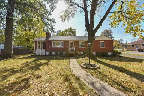 1195 Sycamore Ln, Amelia, OH 45102