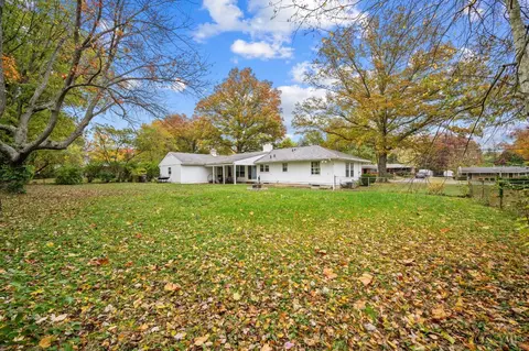 Exterior - 9821 Lorelei Dr, Cincinnati, OH 45231 photo 7 of 11