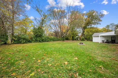 Exterior - 9821 Lorelei Dr, Cincinnati, OH 45231 photo 6 of 11