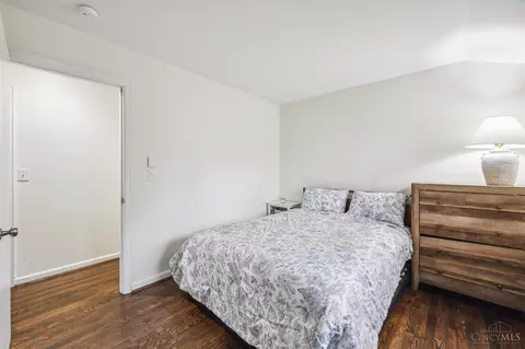 Bedroom - 9821 Lorelei Dr, Cincinnati, OH 45231 photo 5 of 5