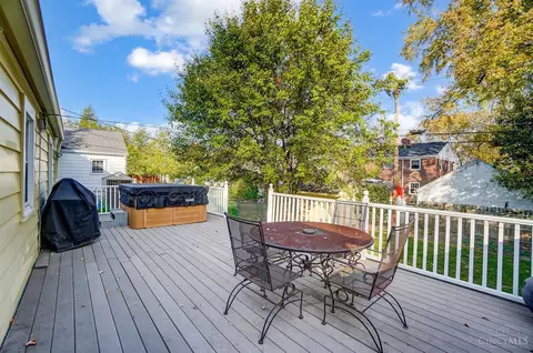 Exterior - 413 Brydon Rd, Kettering, OH 45419 photo 7 of 15