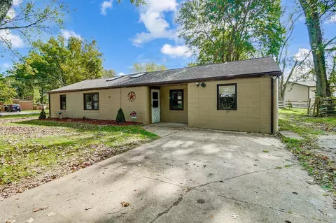 985 Clough Pike, Cincinnati, OH 45245