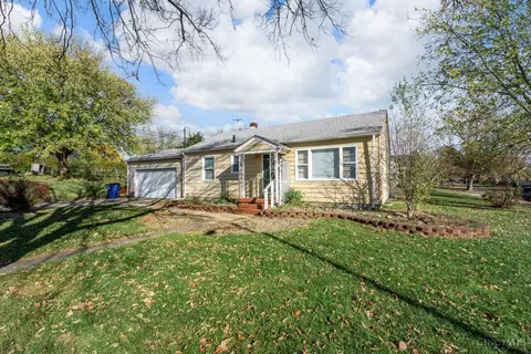 298 Eastview Pkwy, Hamilton, OH 45011