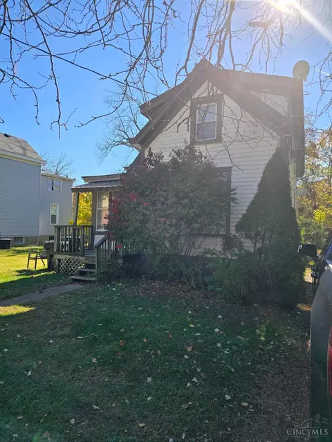 6159 Benneville St, Cincinnati, OH 45230