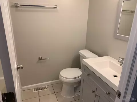 2262 Roxanna Dr, Cincinnati, OH 45231 photo 5