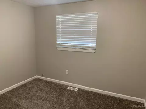 2262 Roxanna Dr, Cincinnati, OH 45231 photo 6