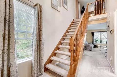 Entry Way - 5677 Regimental Pl, Cincinnati, OH 45239 photo 2 of 3