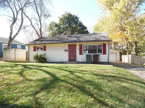 602 Richardson Dr, Middletown, OH 45042