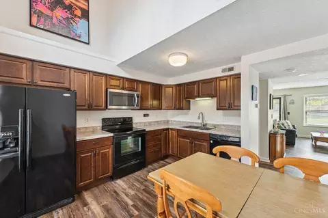 Kitchen - 7880 Hackney Cir, Maineville, OH 45039 photo 1 of 1