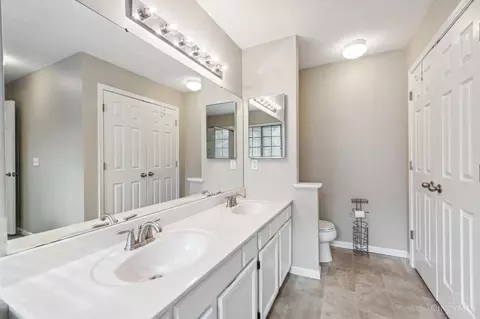 Bath - 7880 Hackney Cir, Maineville, OH 45039 photo 4 of 5