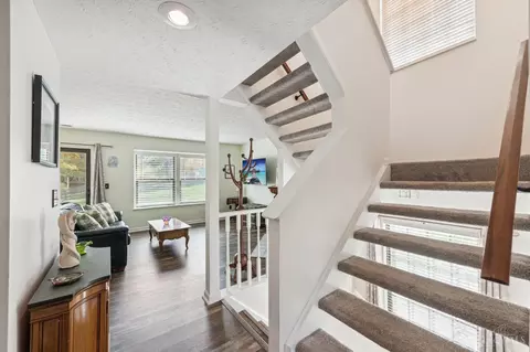 Entry Way - 7880 Hackney Cir, Maineville, OH 45039 photo 1 of 1