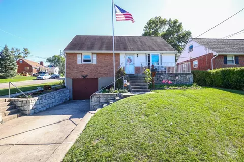 731 Benson St, Reading, OH 45215