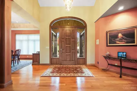 Entry Way - 2686 Devils Backbone Rd, Cincinnati, OH 45233 photo 1 of 5