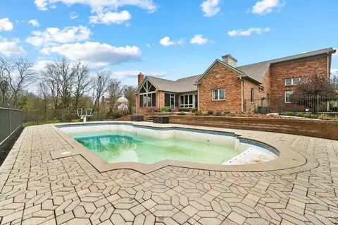 Exterior - 2686 Devils Backbone Rd, Cincinnati, OH 45233 photo 13 of 18