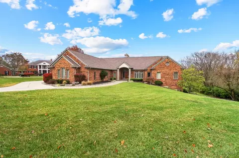Exterior - 2686 Devils Backbone Rd, Cincinnati, OH 45233 photo 2 of 18