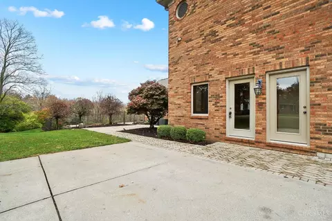 Exterior - 2686 Devils Backbone Rd, Cincinnati, OH 45233 photo 16 of 18