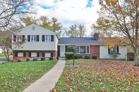 8898 Raiders Run Rd, Cincinnati, OH 45236