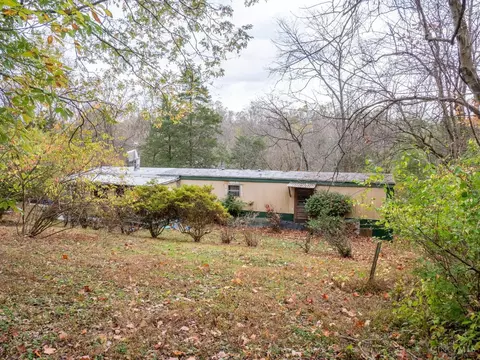 733 Maple Creek Rd, Moscow, OH 45153