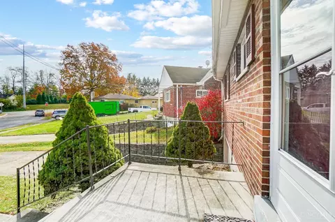 1223 Sanborn Ct, Reading, OH 45215 photo 6