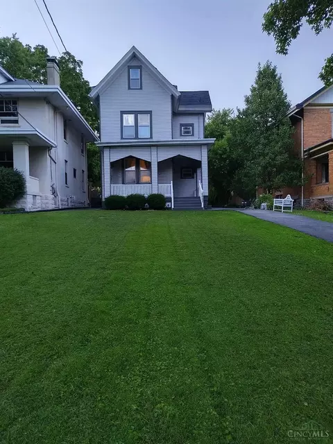 2862 Montana Ave, Cincinnati, OH 45211