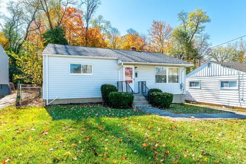 Exterior - 1059 Elda Ln, Cincinnati, OH 45224 photo 2 of 7