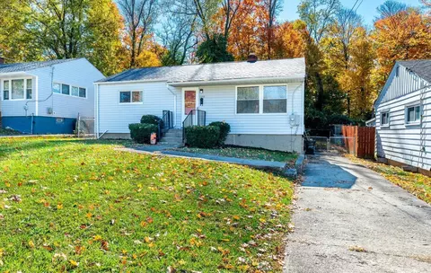 Exterior - 1059 Elda Ln, Cincinnati, OH 45224 photo 3 of 7