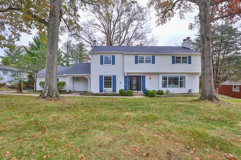 8890 Lyncris Dr, Cincinnati, OH 45242