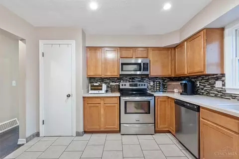 405 Plum St, Georgetown, OH 45121 photo 8