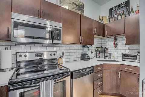 Kitchen - 1326 Vine St #E, Cincinnati, OH 45202 photo 3 of 3
