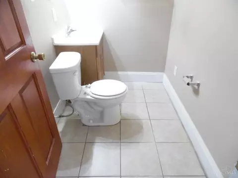 Bath - 191 Progress Ave, Hamilton, OH 45013 photo 1 of 6