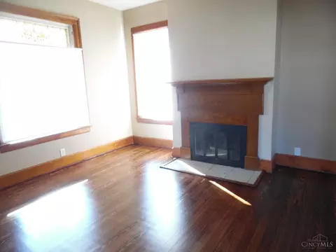 Living - 191 Progress Ave, Hamilton, OH 45013 photo 1 of 6