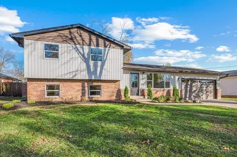 430 Meadow Ln, Trenton, OH 45067