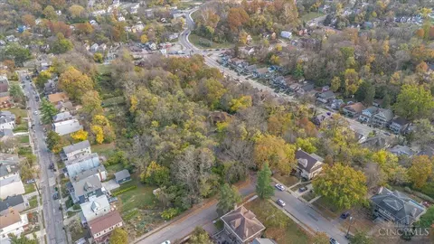 View/Area - 187 Greendale Ave, Cincinnati, OH 45220 photo 5 of 5