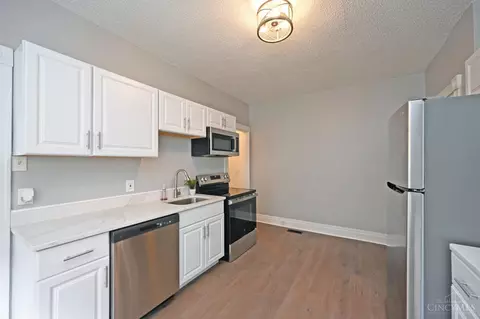 3187 Mchenry Ave, Cincinnati, OH 45211 photo 17