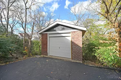 3187 Mchenry Ave, Cincinnati, OH 45211 photo 26