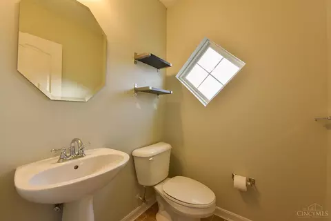 512 Ezzard Charles Dr, Cincinnati, OH 45214 photo 17