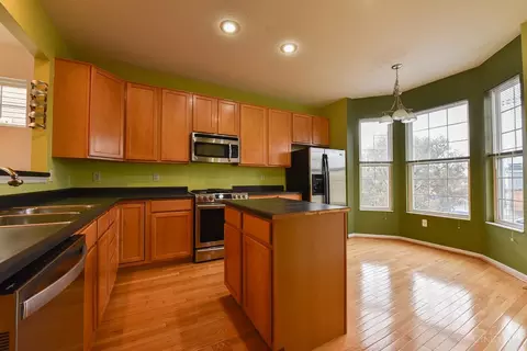 512 Ezzard Charles Dr, Cincinnati, OH 45214 photo 9