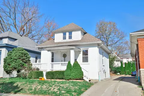 3740 Bank Ct, Cheviot, OH 45211