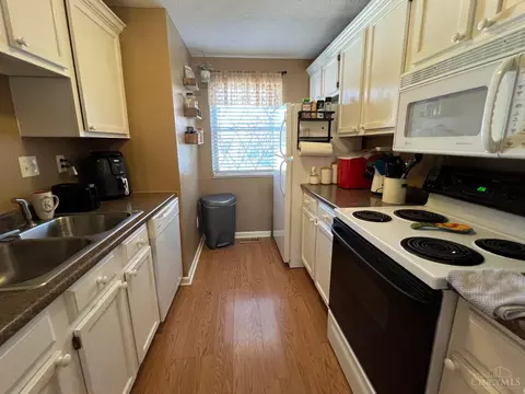 367 Bexley Ct, Mason, OH 45040 photo 6