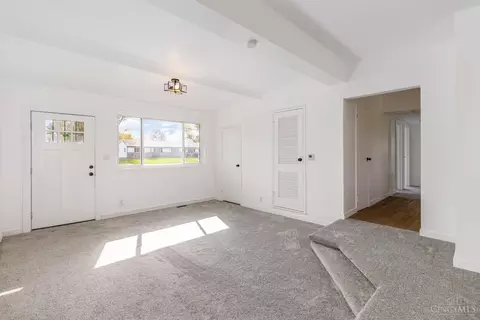 588 Terrace View Dr, Cincinnati, OH 45255 photo 5