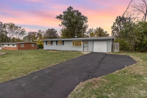 588 Terrace View Dr, Cincinnati, OH 45255 photo 2