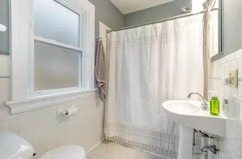 4220 Appleton St, Cincinnati, OH 45209 photo 25