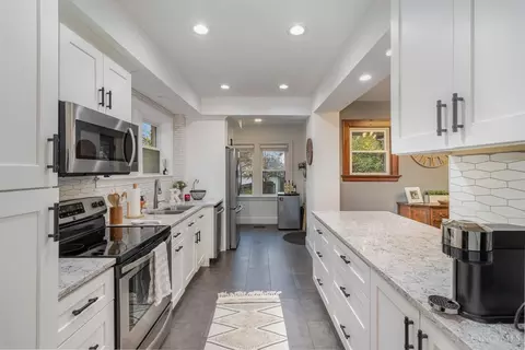 4220 Appleton St, Cincinnati, OH 45209 photo 5