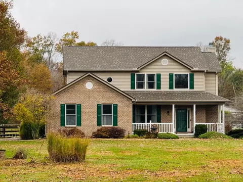 20211 Stark Rd, Fayetteville, OH 45118